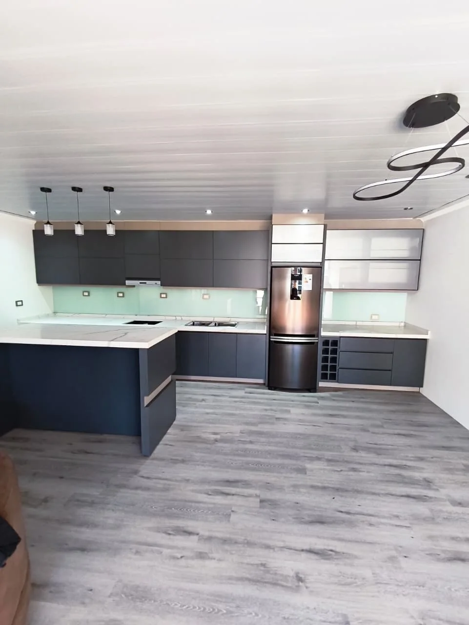 Cocina a medida realizada por MaderPlac