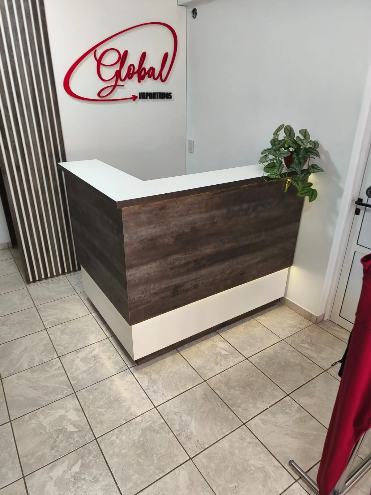 Mostrador personalizado realizado por MaderPlac